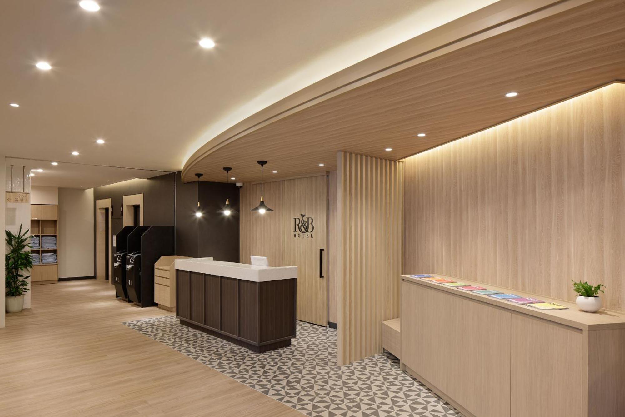 Washington R&B Hotel Ueno Hirokoji Tokyo Exterior photo